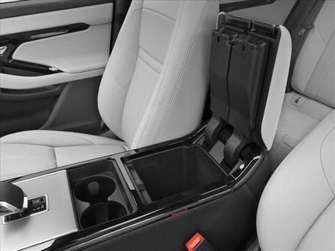 New 2026 Land Rover Range Rover Evoque S image 10