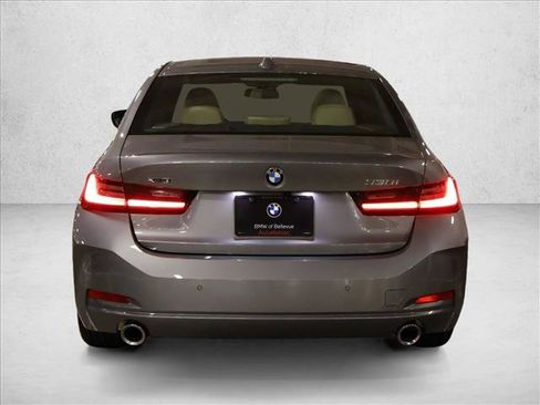 Used 2026 BMW 330i xDrive Sedan w/ Premium Package AWD/4WD image 7