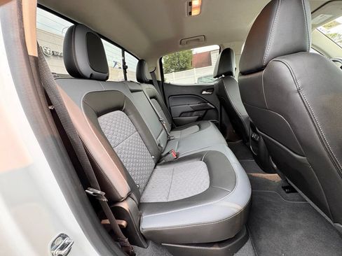 Used 2022 Chevrolet Colorado Z71 AWD/4WD image 21
