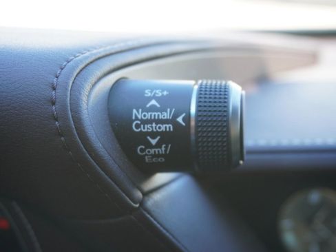 Used 2019 Lexus LS 500 image 22