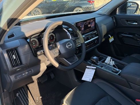 New 2026 Nissan Pathfinder Platinum w/ Cargo Package image 23