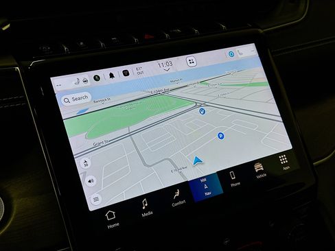 Used 2023 Jeep Grand Cherokee Limited image 22