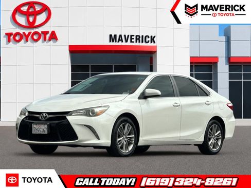 Used 2015 Toyota Camry SE FWD image 1