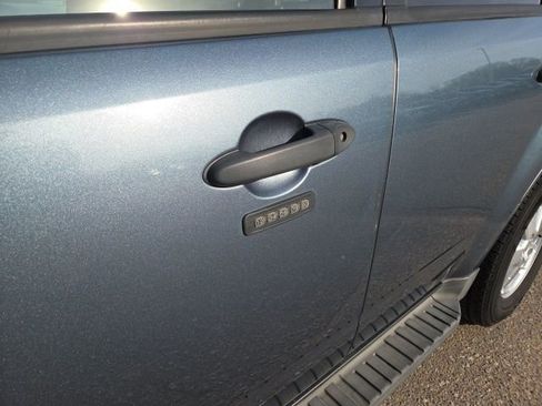 Used 2011 Ford Escape XLT w/ Class II Trailer Tow Pkg image 14