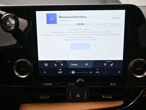 Used 2025 Lexus NX 250 FWD w/ Towing Package (2000 Lbs) image 6