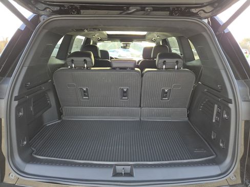 New 2026 GMC Acadia Denali Ultimate w/ LPO, Floor Liner Package image 24