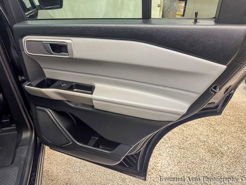 Used 2023 Ford Explorer XLT w/ Equipment Group 202A image 27