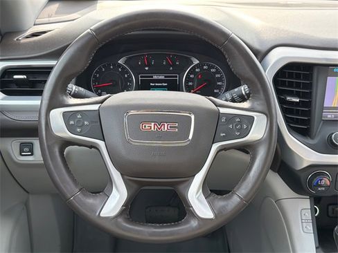 Used 2017 GMC Acadia SLT image 24