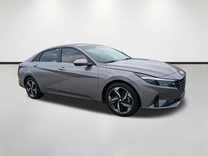 Used 2023 Hyundai Elantra Limited