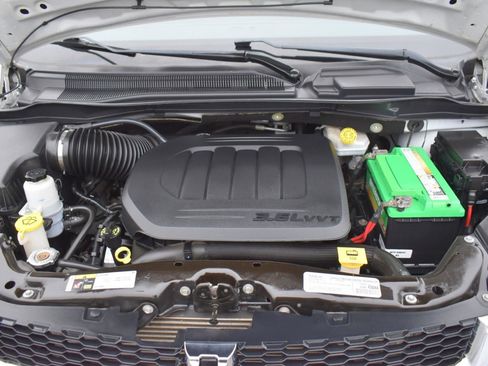 Used 2019 Dodge Grand Caravan SXT image 47