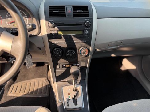 Used 2010 Toyota Corolla LE image 15