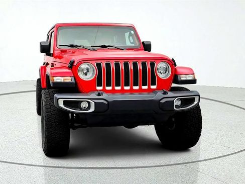 Used 2019 Jeep Wrangler Unlimited Sahara AWD/4WD image 2