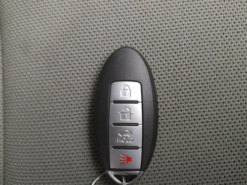Used 2021 Nissan Frontier S RWD image 32