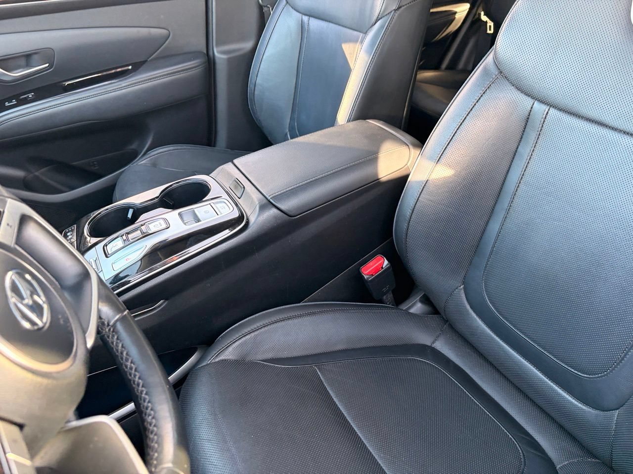 Used 2022 Hyundai Tucson Limited AWD/4WD image 19