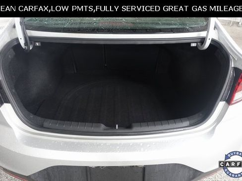 Used 2019 Hyundai Elantra SE image 20