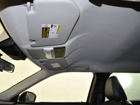 Used 2022 Mitsubishi Outlander SE AWD/4WD image 37