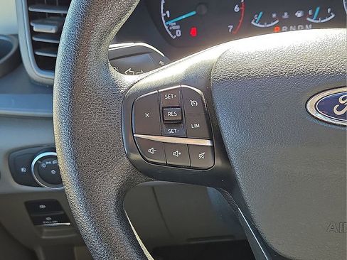 Used 2023 Ford Transit 350 XLT image 19