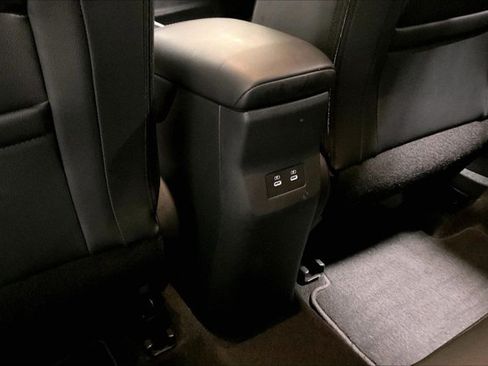 Used 2025 Nissan Kicks SR AWD/4WD image 34