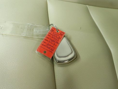 Used 2019 Cadillac XT5 FWD image 33