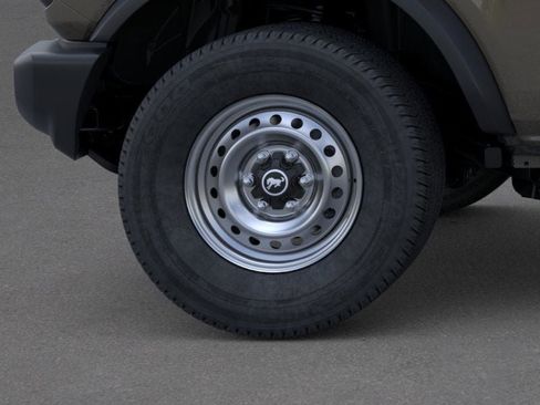 New 2025 Ford Bronco 4-Door image 21