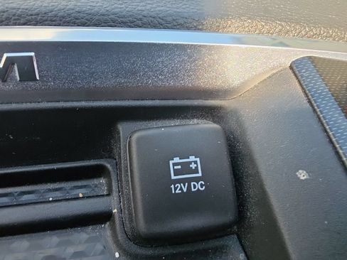 Used 2022 RAM 1500 Laramie RWD image 21