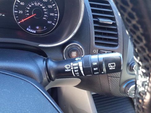 Used 2015 Kia Forte EX w/ EX Premium Package image 18