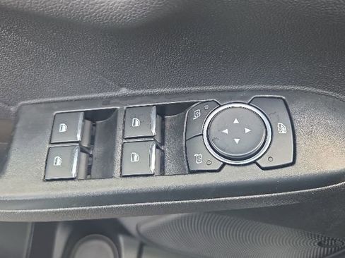 Used 2025 Ford Escape Active AWD/4WD image 19