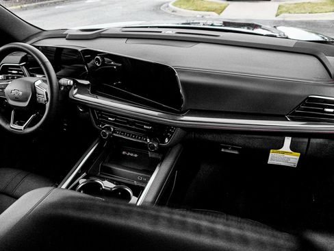 New 2026 Chevrolet Suburban RST w/ RST Capability Package image 22