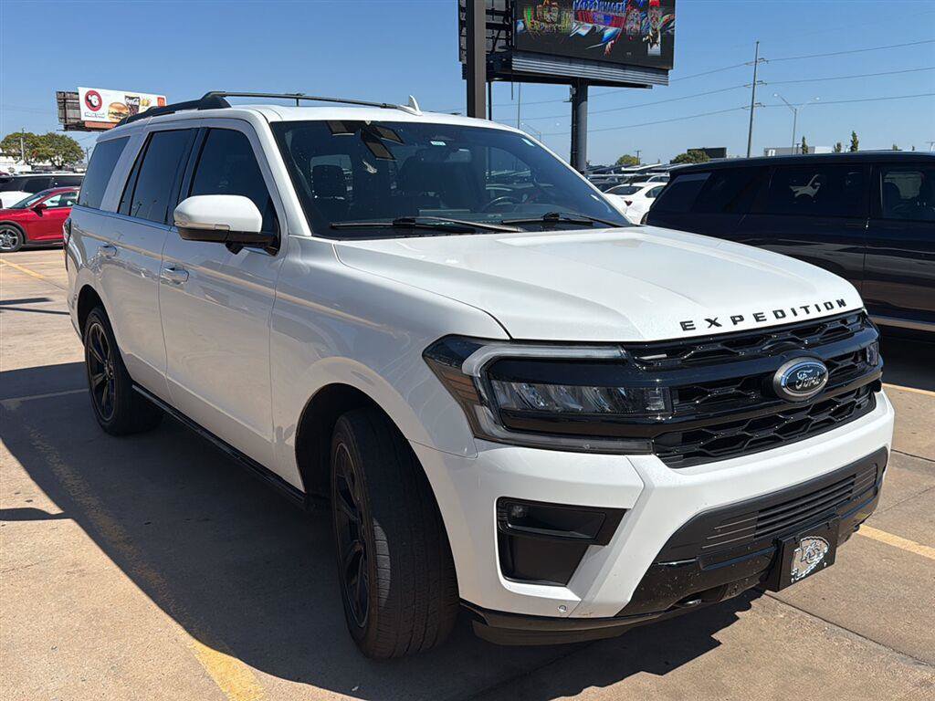 Used 2023 Ford Expedition Limited AWD/4WD image 1