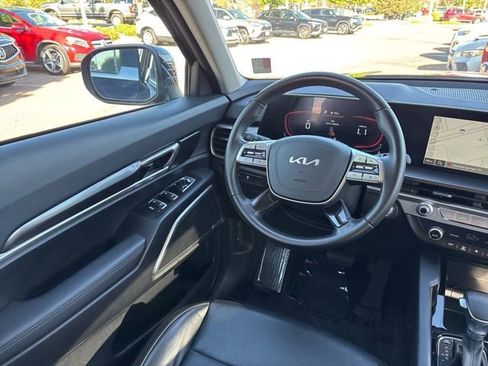 Used 2023 Kia Telluride LX AWD/4WD image 23