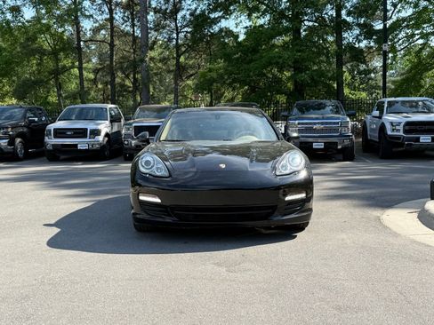 Used 2012 Porsche Panamera image 2