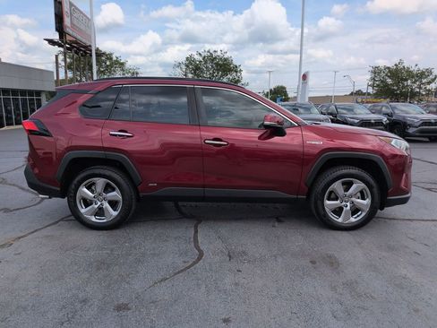Used 2021 Toyota RAV4 Limited w/ Limited Grade Weather Package AWD/4WD image 6