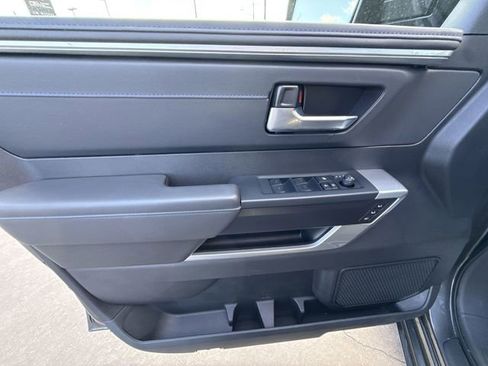 Used 2025 Toyota Tundra Platinum image 22