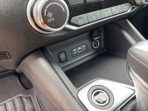 Certified 2024 Nissan Sentra SV image 16