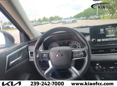 Used 2022 Mitsubishi Outlander SE FWD image 21
