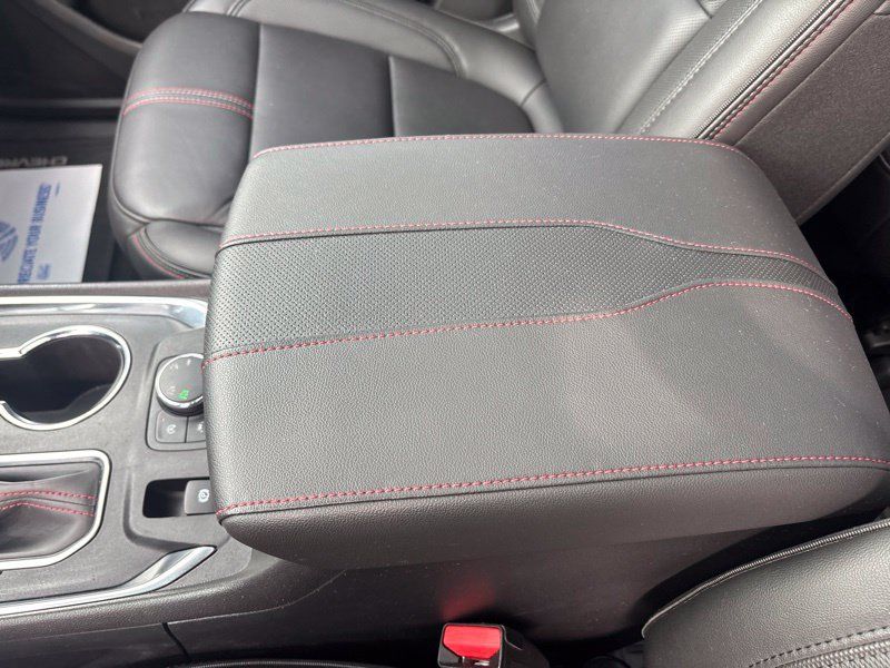 Used 2023 Chevrolet Traverse RS AWD/4WD image 45
