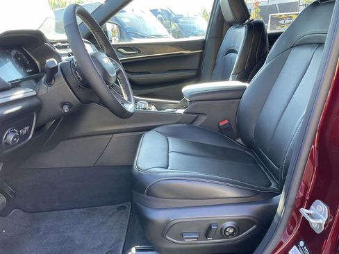 New 2025 Jeep Grand Cherokee L Limited AWD/4WD image 21