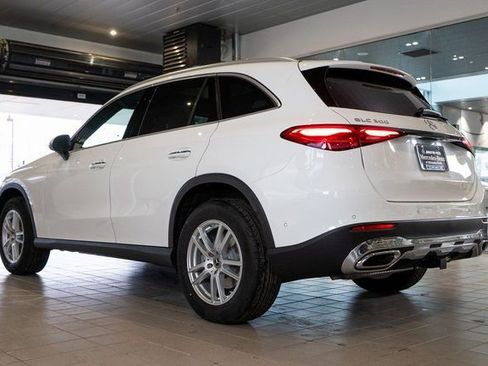 Used 2026 Mercedes-Benz GLC 300 4MATIC image 4