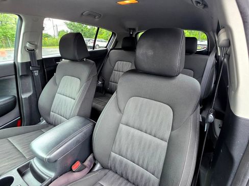 Used 2021 Kia Sportage LX FWD image 15