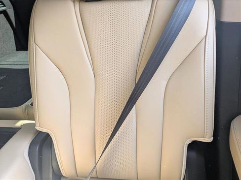 Used 2025 Acura MDX SH-AWD w/ Technology Package image 12