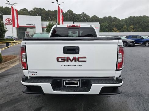 Used 2022 GMC Canyon Elevation w/ Elevation Premium Package image 2