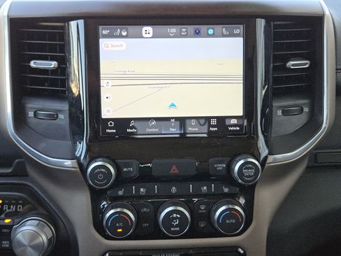 Certified 2022 RAM 1500 Laramie image 19