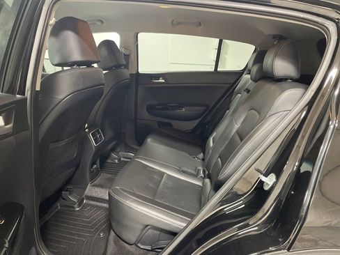 Used 2020 Kia Sportage EX image 16