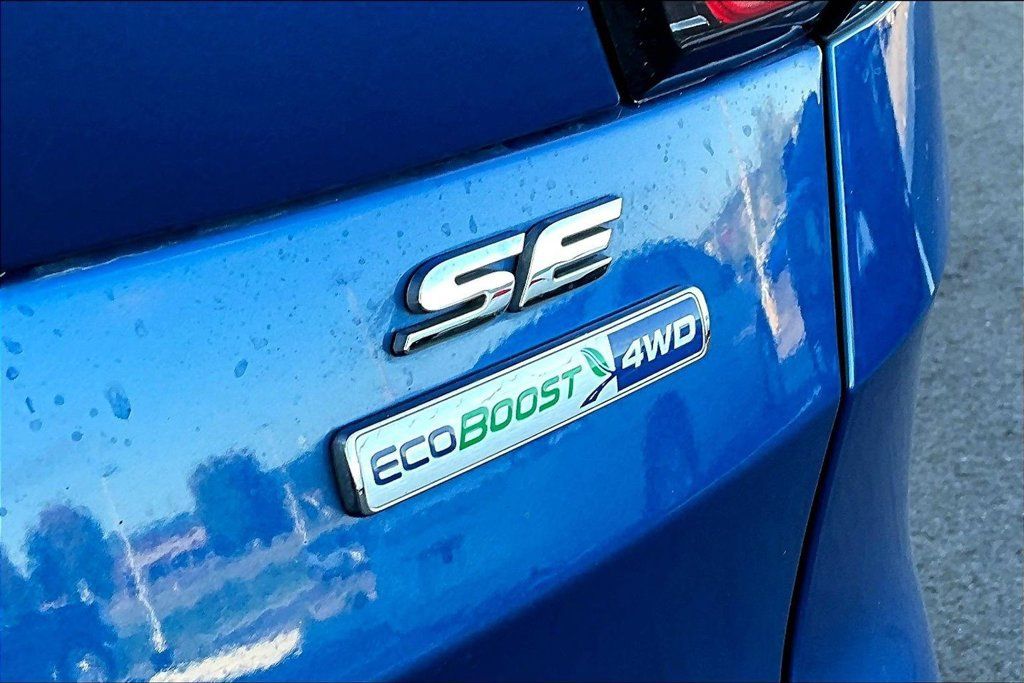 Used 2017 Ford Escape SE w/ Equipment Group 201A AWD/4WD image 24
