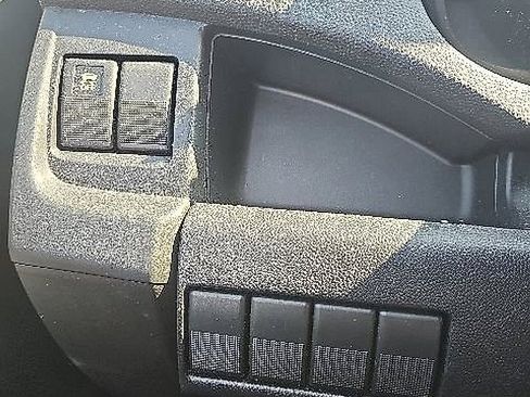 Used 2013 MAZDA MAZDA5 Sport FWD image 11