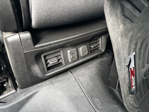 Used 2021 Chevrolet Silverado 1500 LT w/ All Star Edition Plus image 7