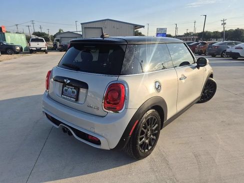 Used 2017 MINI Cooper S FWD image 6
