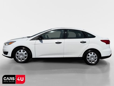Used 2017 Ford Focus S FWD image 4