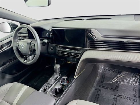 Certified 2025 Toyota Camry SE image 29