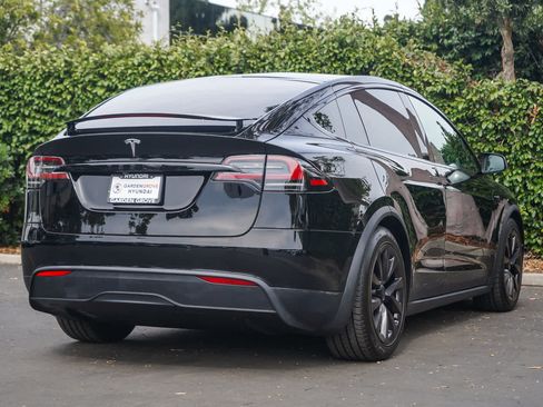 Used 2023 Tesla Model X AWD/4WD image 7
